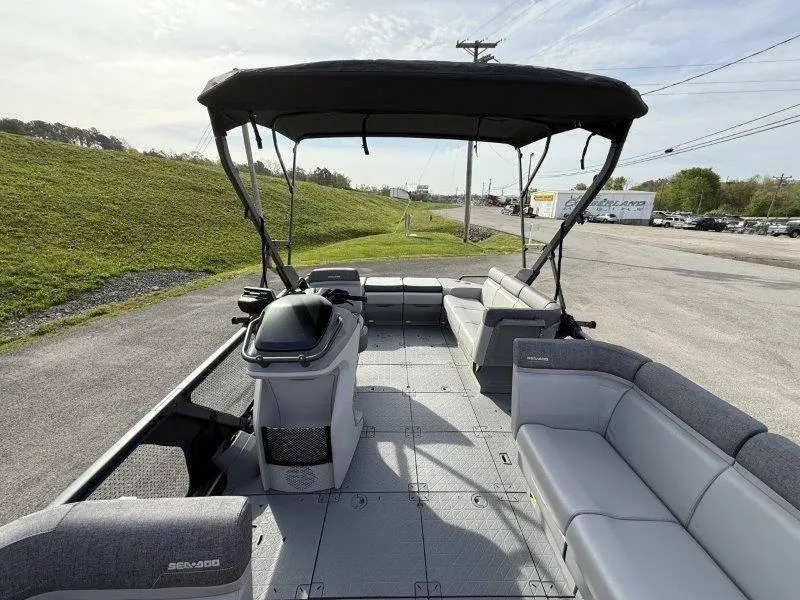 Slide: The Image of Sea-Doo Switch Cruise 21 2025 - 33