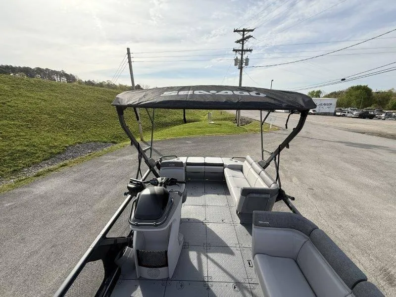 Slide: The Image of Sea-Doo Switch Cruise 21 2025 - 43