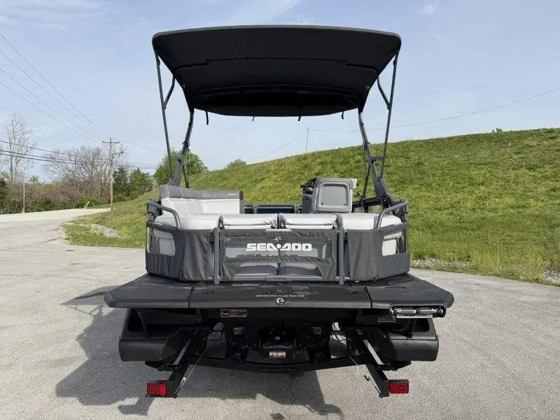 Slide: The Image of Sea-Doo Switch Cruise 21 2025 - 44