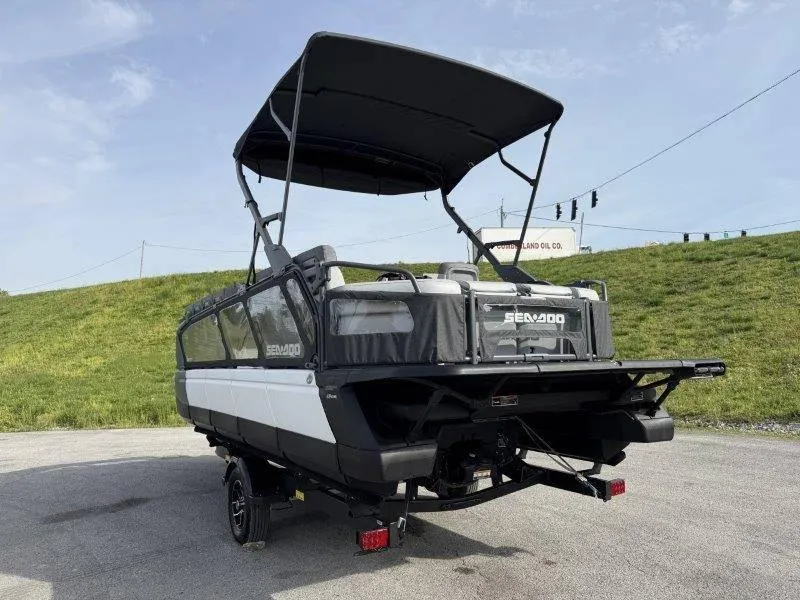 Slide: The Image of Sea-Doo Switch Cruise 21 2025 - 51