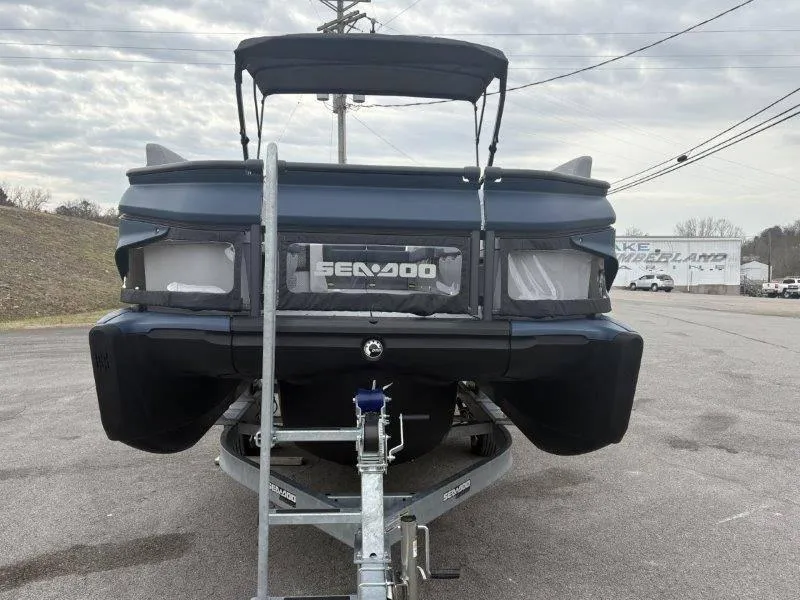 Slide: The Image of Sea-Doo Switch Cruise Limited 21 2025 - 17