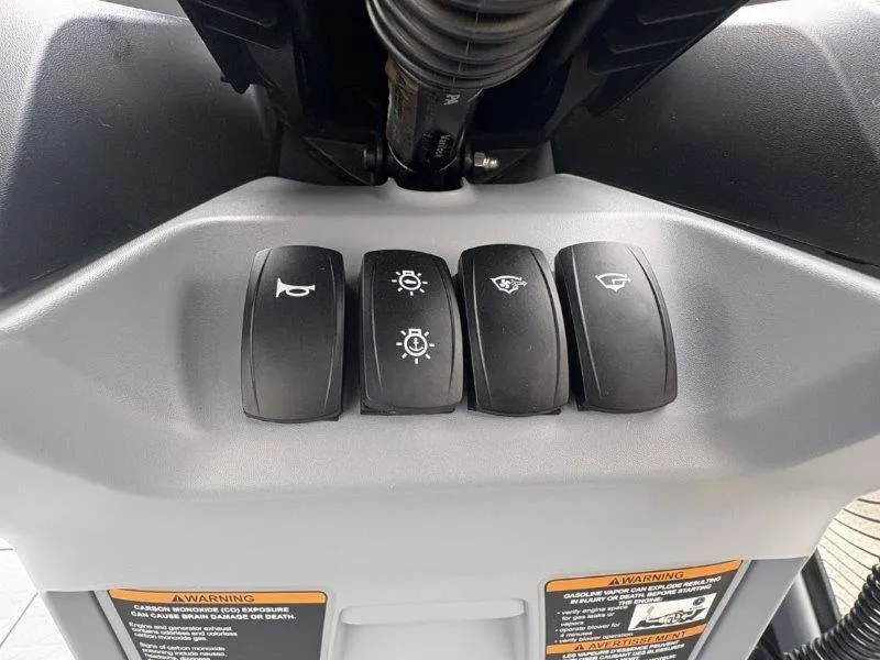 Slide: The Image of Sea-Doo Switch Cruise Limited 21 2025 - 51