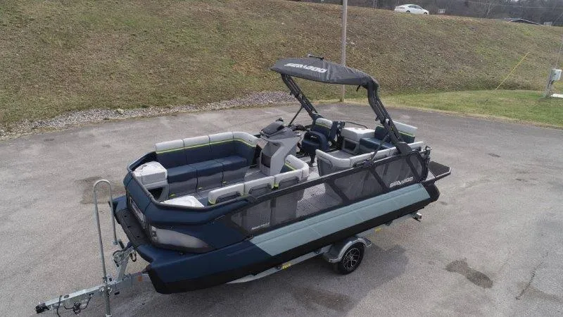 Slide: The Image of Sea-Doo Switch Cruise Limited 21 2025 - 64