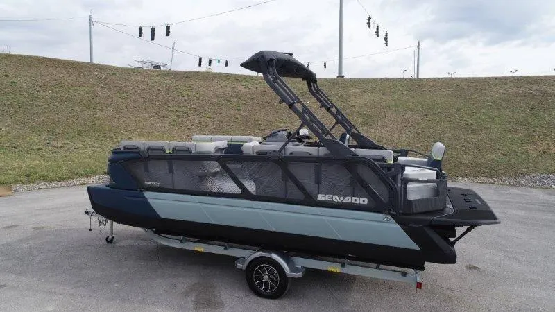 Slide: The Image of Sea-Doo Switch Cruise Limited 21 2025 - 67