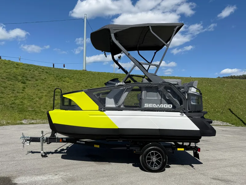 Slide: The Image of Sea-Doo Switch Sport 13' 170HP 2025 - 14