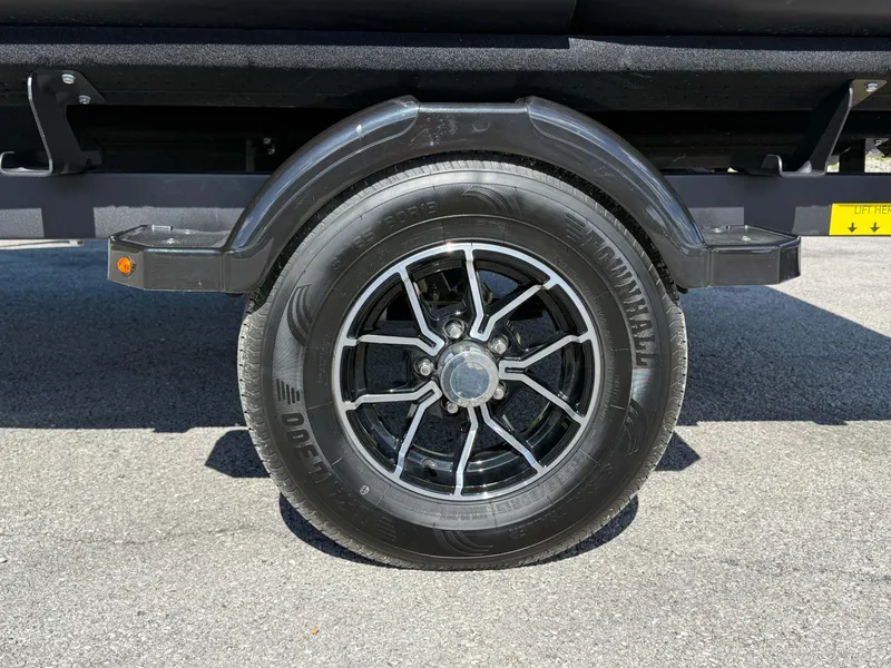 Slide: The Image of Sea-Doo Switch Sport 13' 170HP 2025 - 16