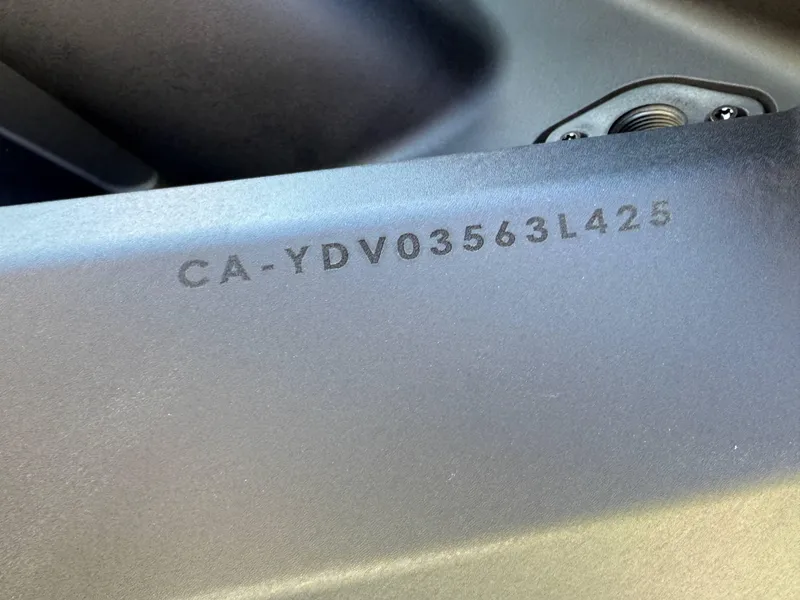 Slide: The Image of Sea-Doo Switch Sport 13' 170HP 2025 - 21