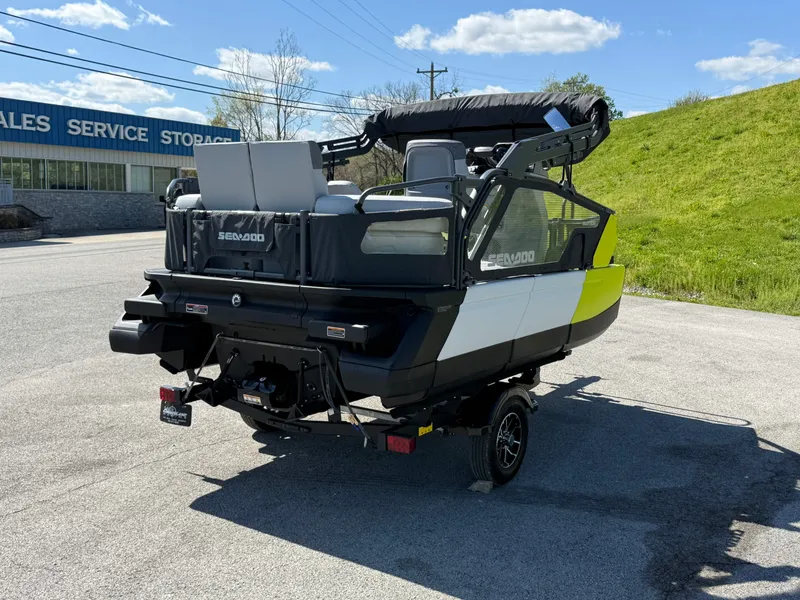 Slide: The Image of Sea-Doo Switch Sport 13' 170HP 2025 - 55