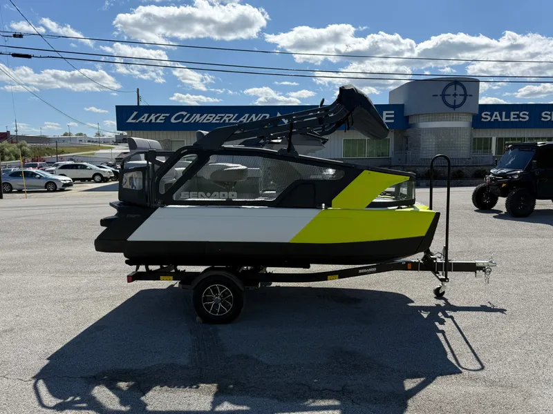 Slide: The Image of Sea-Doo Switch Sport 13' 170HP 2025 - 60