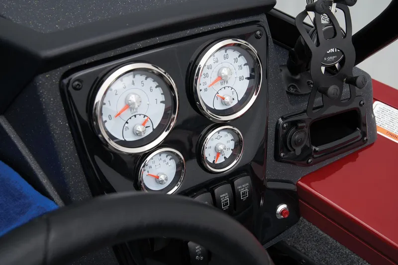 Slide: The Image of Tracker Targa V-18 Combo 2025 - 43