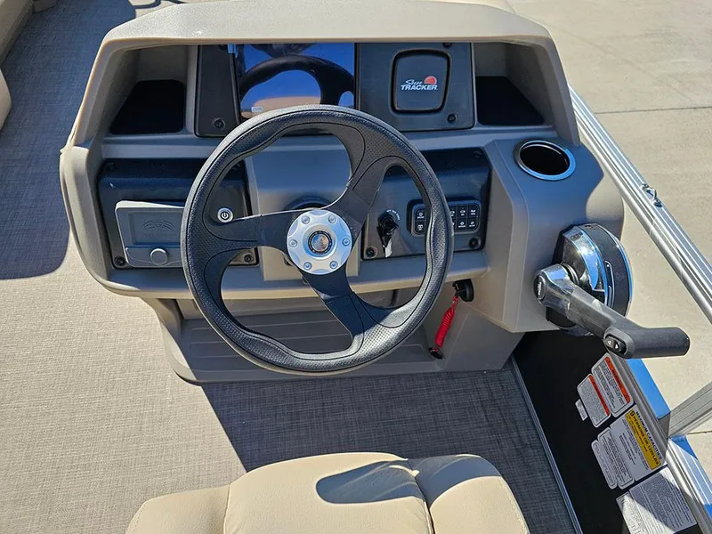 Slide: The Image of 2025 Sun Tracker Party Barge® 18 DLX - 16