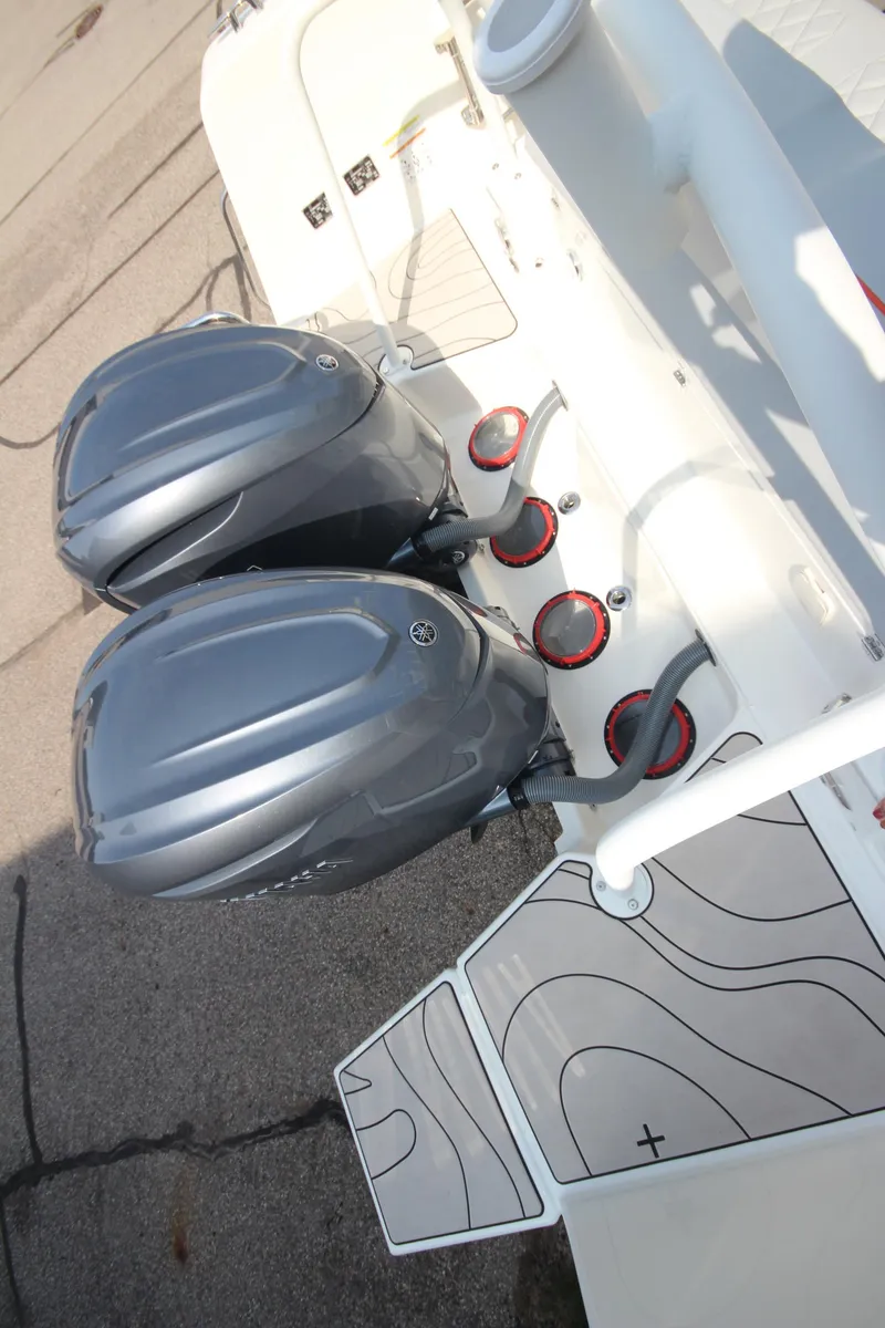 Slide: The Image of Twin Yamaha F350XSA engines on Zodiac X10CC boat, 2026 model, with joystick control. - 7