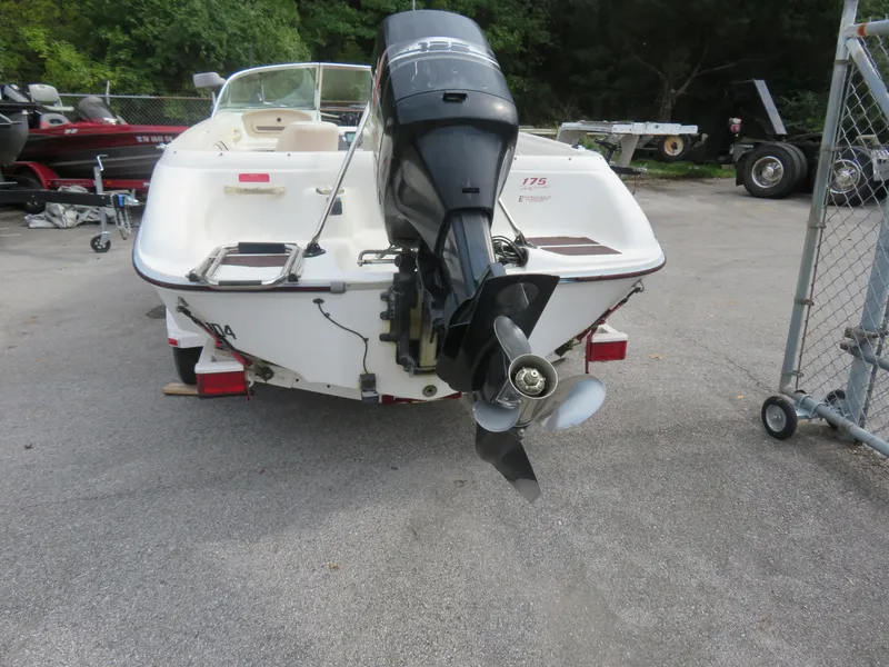 Slide: The Image of Sea Ray 175 BROB 1996 - 7