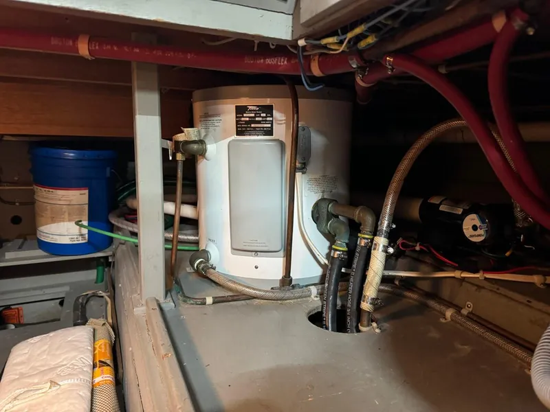 Slide: The Image of Tollycraft 48 Cockpit Motor Yacht 1984 - 71