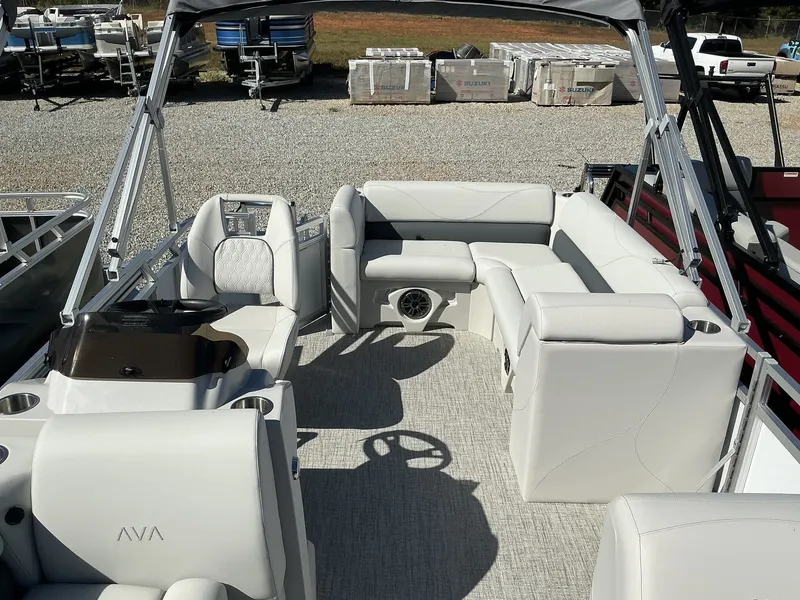 Slide: The Image of Avalon VTX 19 VTX CRUISE 2025 - 3