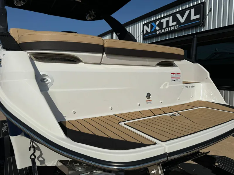 Slide: The Image of Sea Ray SLX 260 Surf 2024 - 8