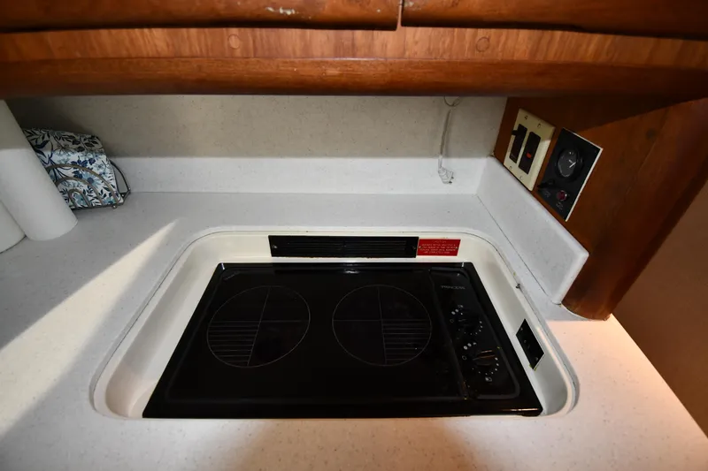 Slide: The Image of Viking 53 Convertible 1990 - 81