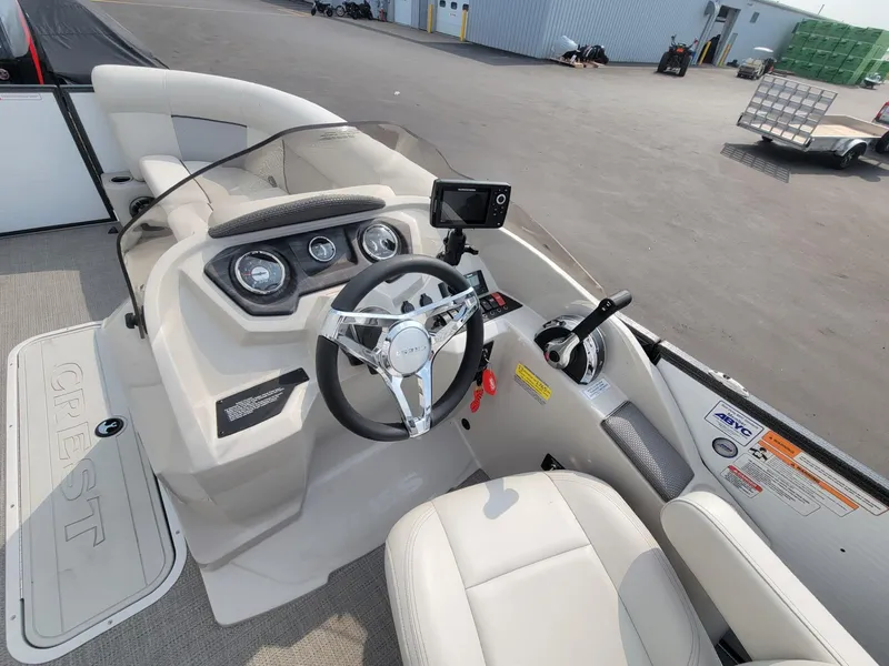 Slide: The Image of Crest Classic DLX 220 SLSC 2022 - 10