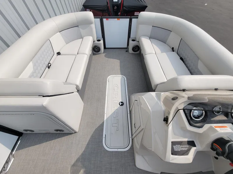 Slide: The Image of Crest Classic DLX 220 SLSC 2022 - 12