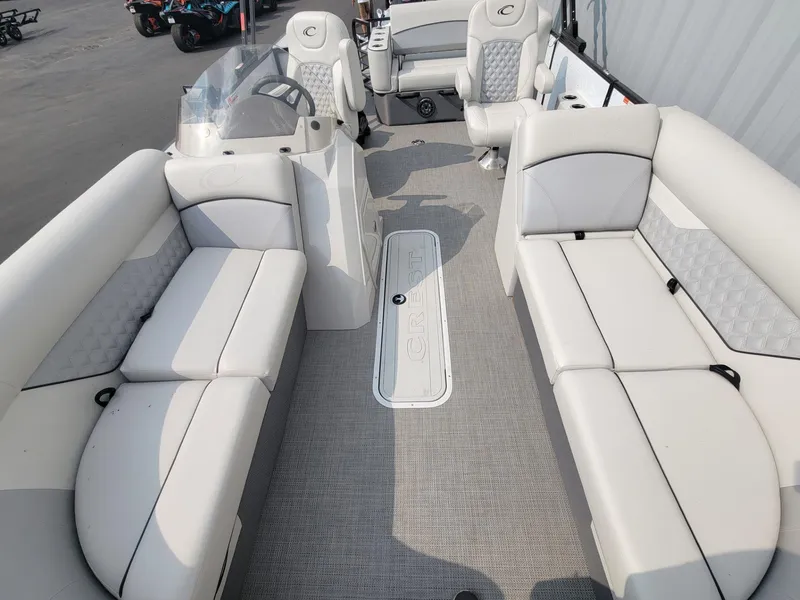 Slide: The Image of Crest Classic DLX 220 SLSC 2022 - 13