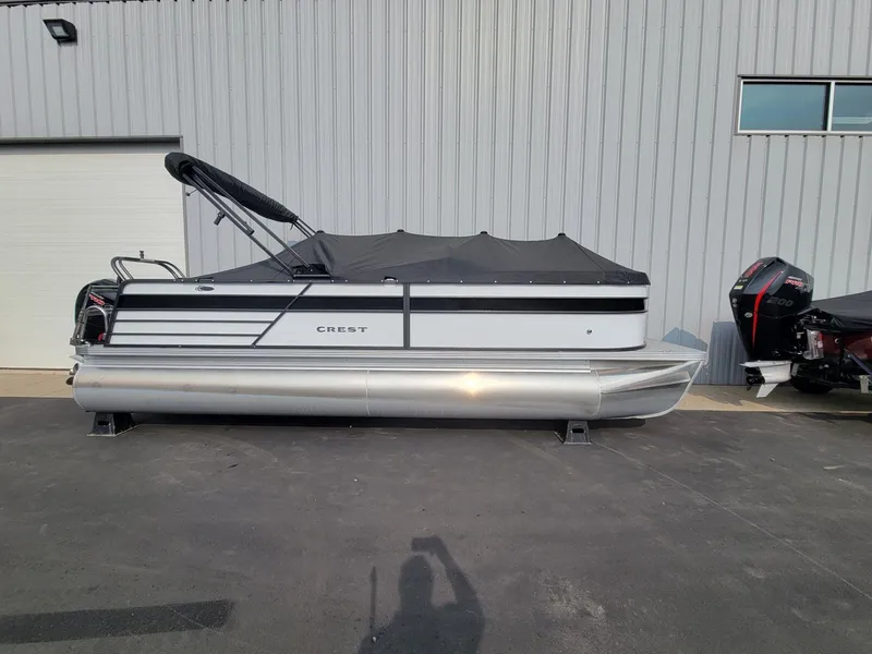 Slide: The Image of Crest Classic DLX 220 SLSC 2022 - 4