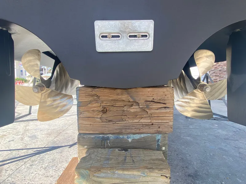 Slide: The Image of Cruisers Yachts 52 Express 2006 - 108