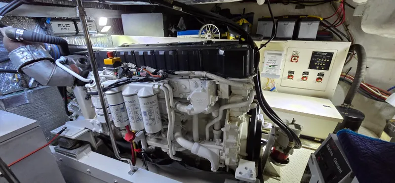 Slide: The Image of Cruisers Yachts 52 Express 2006 - 75