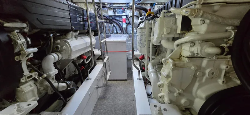 Slide: The Image of Cruisers Yachts 52 Express 2006 - 80