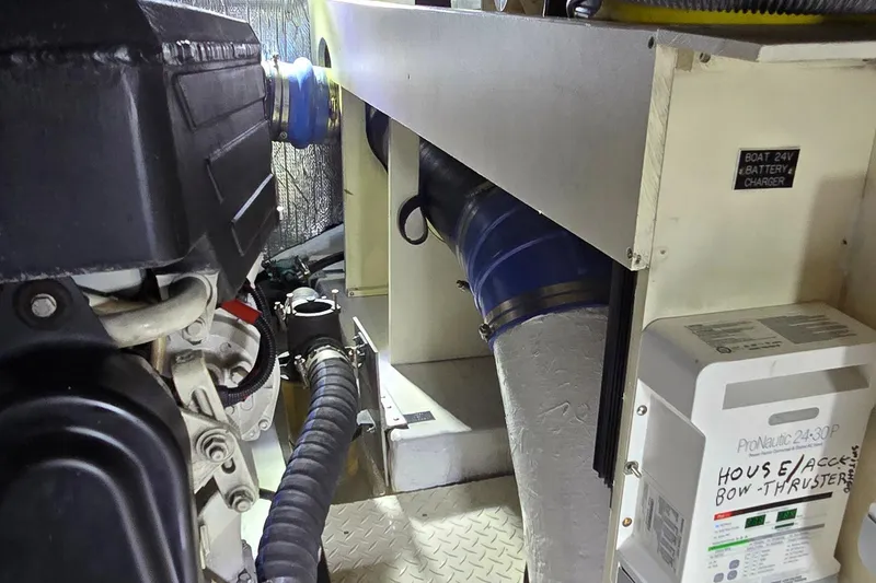 Slide: The Image of Cruisers Yachts 52 Express 2006 - 84