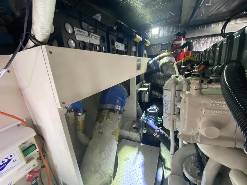 Slide: The Image of Cruisers Yachts 52 Express 2006 - 93