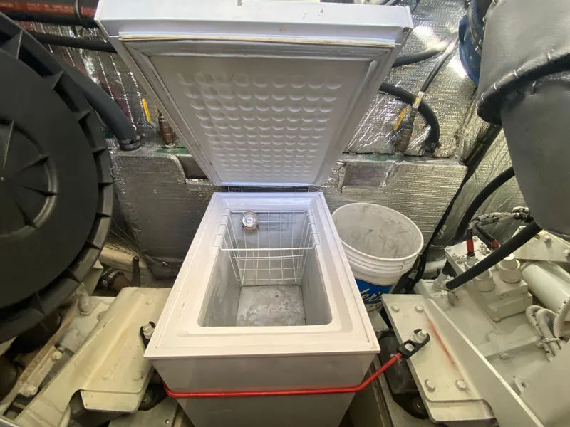 Slide: The Image of Cruisers Yachts 52 Express 2006 - 95