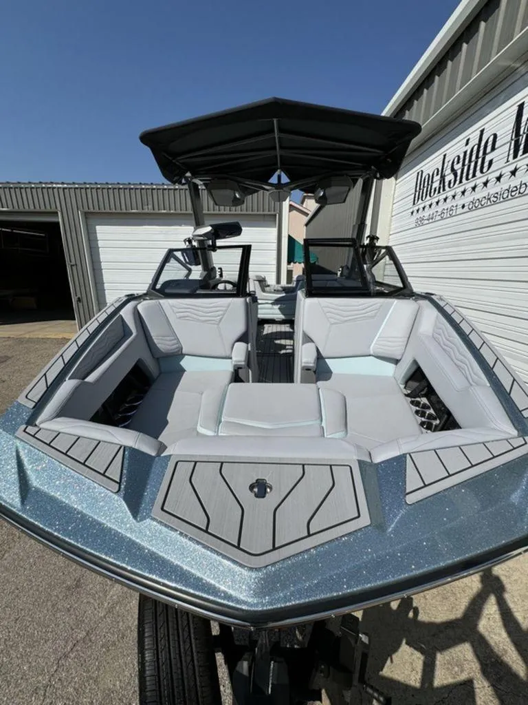 Slide: The Image of Nautique Super Air Nautique G23 2025 - 12