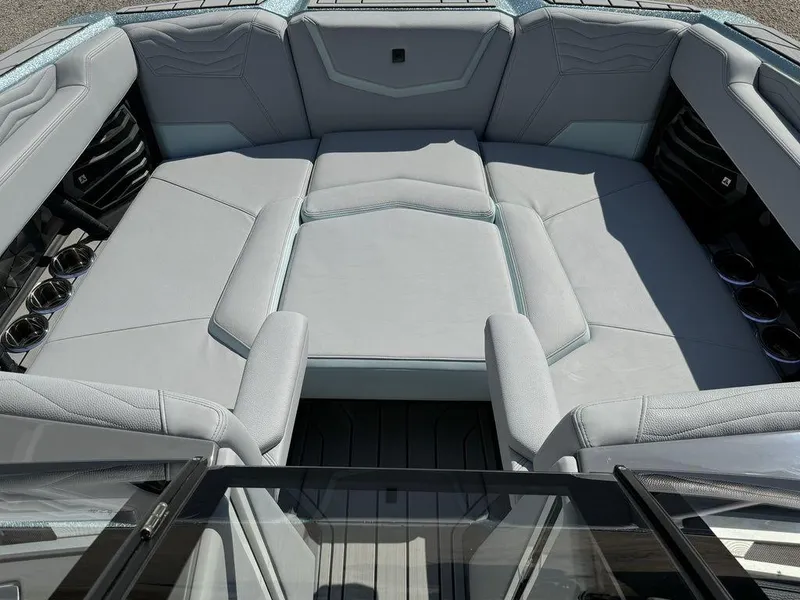 Slide: The Image of Nautique Super Air Nautique G23 2025 - 3