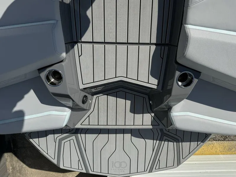 Slide: The Image of Nautique Super Air Nautique G23 2025 - 4