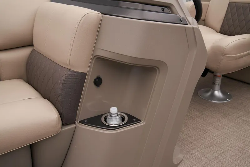 Slide: The Image of Manufacturer Provided Image: Sun Tracker Party Barge 22 DLX - 35