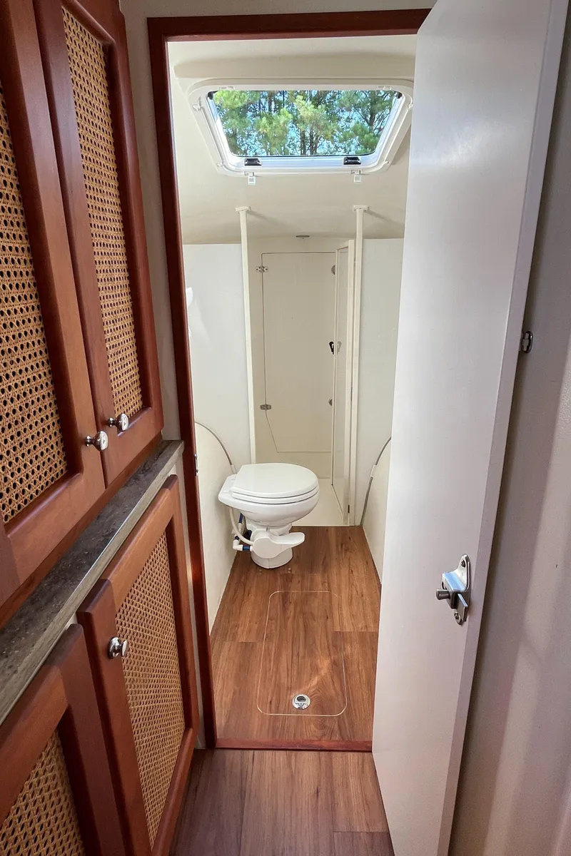 Slide: The Image of Maine Cat 38 Electric 2018 - 54