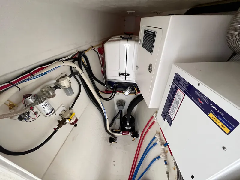 Slide: The Image of Maine Cat 38 Electric 2018 - 56