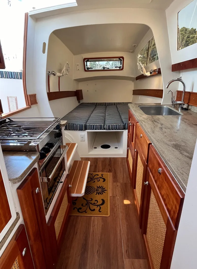 Slide: The Image of Maine Cat 38 Electric 2018 - 69