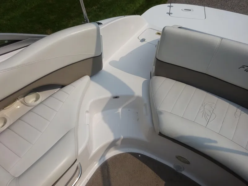 Slide: The Image of Four Winns 214 Funship 2003 - 6