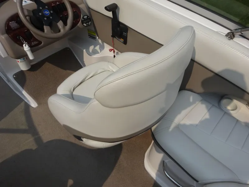 Slide: The Image of Four Winns 214 Funship 2003 - 7