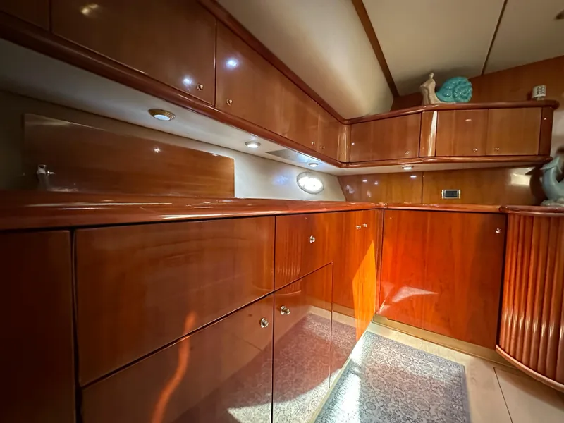 Slide: The Image of Luxurious wooden interior of 2001 Sunseeker 44 Camargue yacht cabin. - 19