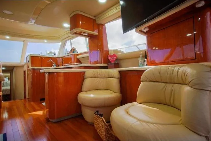 Slide: The Image of Sea Ray 480 Sedan Bridge 2001 - 69