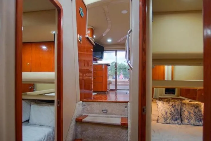 Slide: The Image of Sea Ray 480 Sedan Bridge 2001 - 70