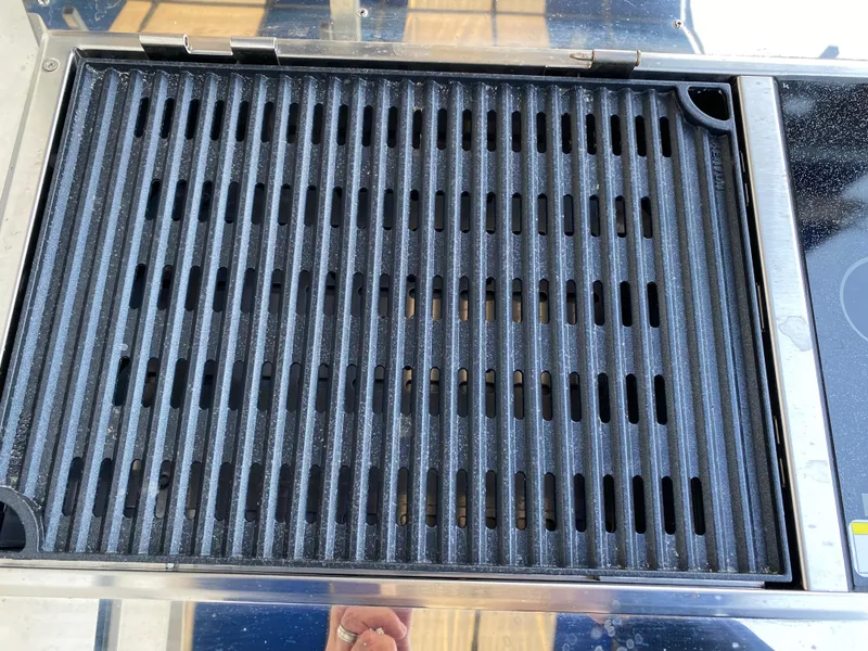 Slide: The Image of Galeon 470 Sky 2020 - 23