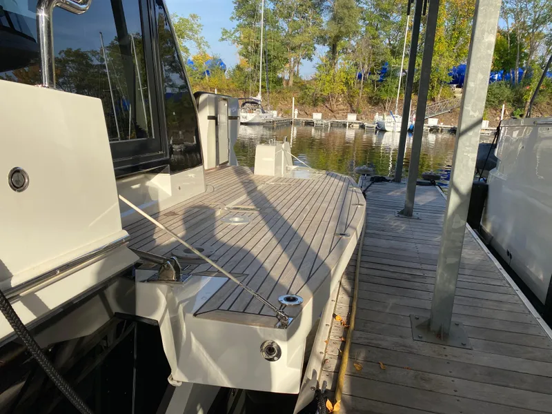 Slide: The Image of Galeon 470 Sky 2020 - 24