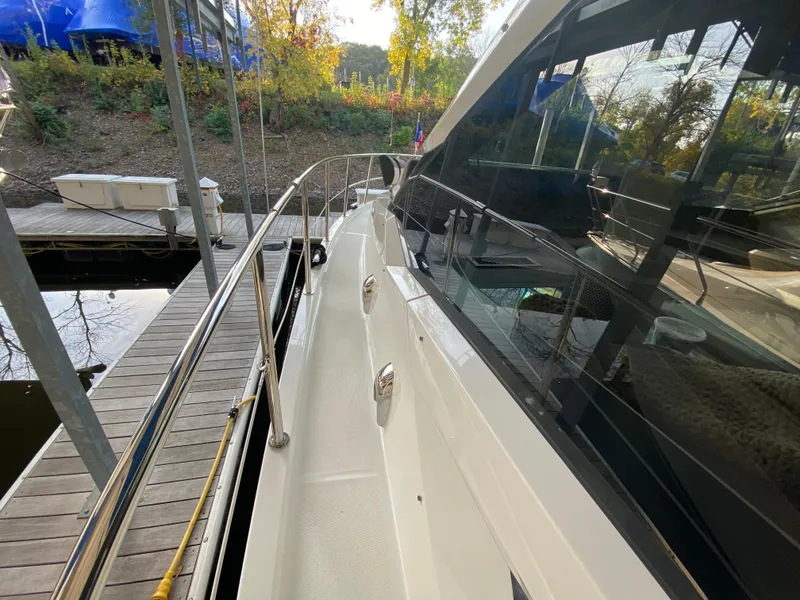 Slide: The Image of Galeon 470 Sky 2020 - 29