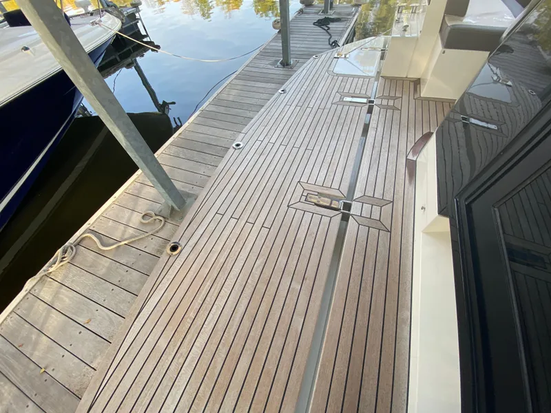 Slide: The Image of Galeon 470 Sky 2020 - 30