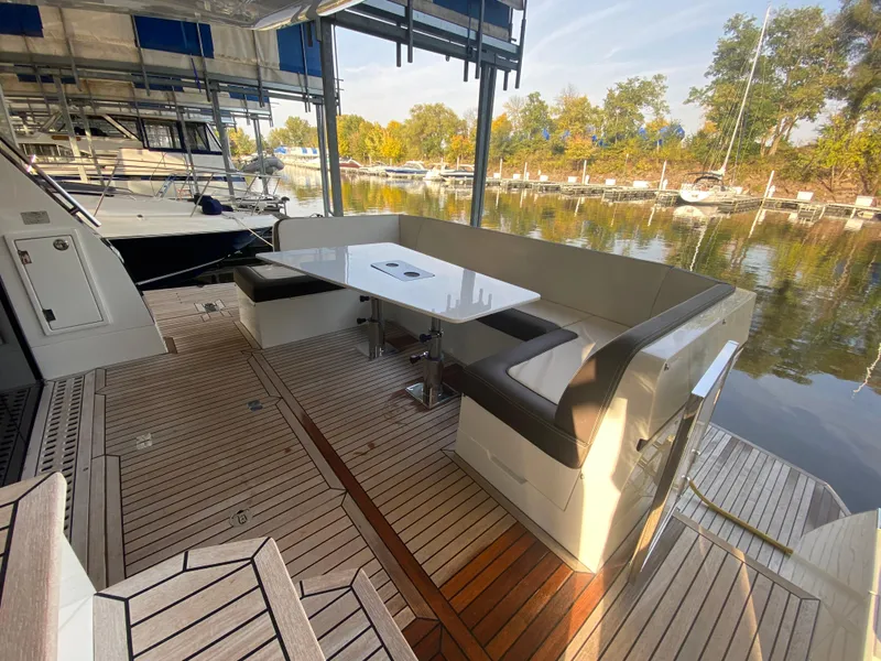 Slide: The Image of Galeon 470 Sky 2020 - 34