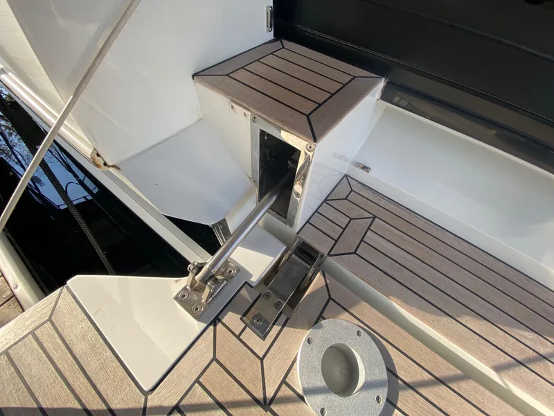 Slide: The Image of Galeon 470 Sky 2020 - 36