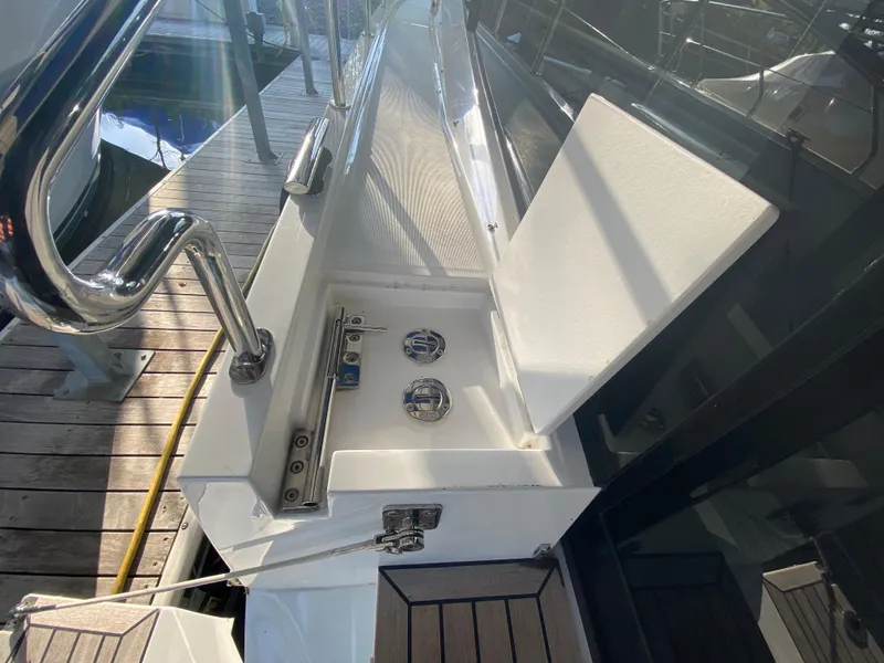 Slide: The Image of Galeon 470 Sky 2020 - 37